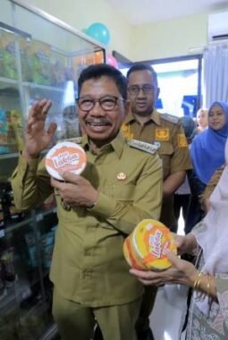 Sepanjang Tahun 2025 UMKM Kota Tangerang Salurkan Bantuan Standing Pouch Kemasan kepada 80 UMKM, Uji Nutrition Facts dimanfaatkan 49 UMKM, dan Uji Laboratorium Hygiene dimanfaatkan 14 UMKM