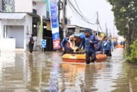 Suasana wilayah di Kota Tangerang yang Tergenang Banjir (Foto/Hms)