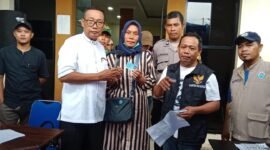 Layanan Adminduk Pemerintah Desa Kayu Bongkok Kecamatan Sepatan, pada Minggu, 8 Febuari 2026. (foto/jml) 