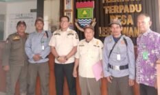 Kasi Trantibum dan Linmas Kecamatan Sepatan Timur dampingi Tim Monitoring Kabupaten Tangerang Kunjungi Tiga Desa 