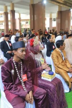 Pesta Rakyat Penuh Senyum di HUT ke-33 Kota Tangerang, 106 Pasangan Pengantin Ikut Pernikahan Massal