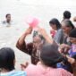 Tradisi warga Keramas Bareng di bantaran Sungai Cisadane (foto/hms) 