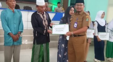 Baznas Kabupaten Tangerang Distribusikan Zakat Gema Ramadhan Di Kecamatan Sepatan Timur