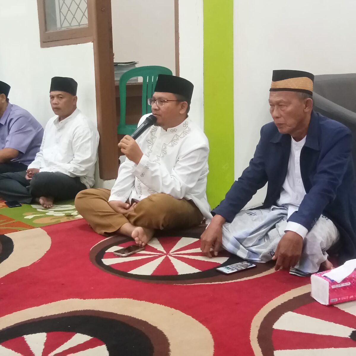 Kegiatan PGRI Kecamatan Sepatan Timur Kabupaten Tangerang saat buka puasa bersama di Gedung UPT Pendidikan Sepatan Timur, Selasa (10/3/26) sore. (foto/soleh) 