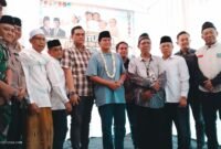 Aksi Sosial FRJRI di Kronjo, 200 Anak Yatim dan Kaum Jompo Terima Santunan. (foto/heri) 