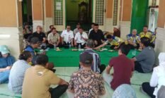 Bupati Kabupaten Tangerang Lakukan Musyawarah Normalisasi Sungai Cirarap Di Masjid Al- Muhajirin Pasar Kemis