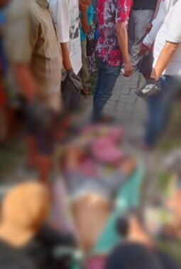 Warga Desa Tegal Kunir Kidul geger, pria tergantung dilantai dua rumah kontrakan