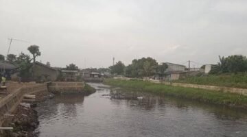 Penataan dan Pembongkaran Bangli, Normalisasi Sungai Cirarab di mulai 