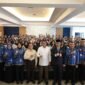 Foto bersama Kepala SD dan SMP Negeri bersama Bupati Tangerang Moch Maesyal Rasyid 