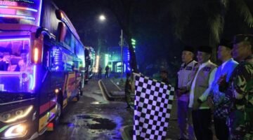 Suasana ketika Sekda Kabupaten Tangerang melepas 389 Jamaah Haji Kloter 12 JKB Asal Kabupaten Tangerang
