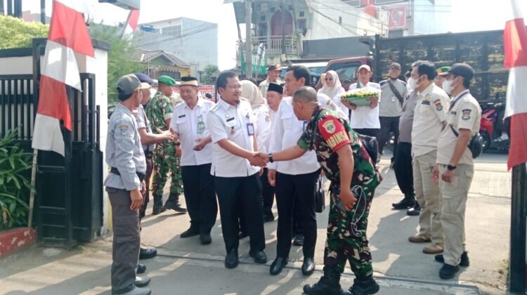 ‎Camat Sepatan Timur Beri Kejutan Polsek Sepatan Di HUT Bhayangkara Ke-80