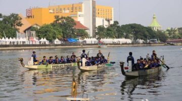 Lomba Dayung Perahu Naga meriahkan pagelaran Festival Cisadane 2026