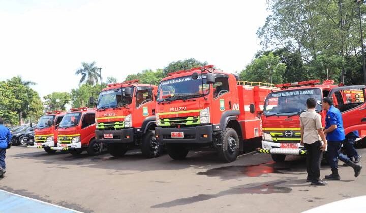 BPBD Kota Tangerang Siaga Penuh untuk berikan dukungan penanganan kebakaran di TPA Jatiwaringin