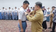 Sekretaris Daerah (Sekda) Kabupaten Tangerang, Soma Atmaja saat membuka pengasramaan dan pemusatan Pasukan Pengibar Bendera Pusaka (Paskibraka) tingkat Kabupaten Tangerang Tahun 2026