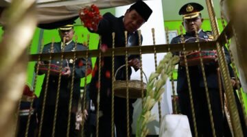 Bupati Tangerang, Moch. Maesyal Rasyid Pimpin Renungan Suci Peringatan HUT ke-81 di TMP Raden Arya Wangsakara