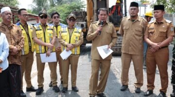 Groundbreaking Jalan Ceplak–Kronjo, Bupati Maesyal Pastikan Pembangunan Sesuai Spesifikasi