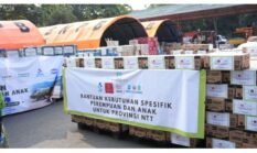 BNPB menerima bantuan diperuntukkan bagi kelompok perempuan dan anak-anak korban gempa NTT